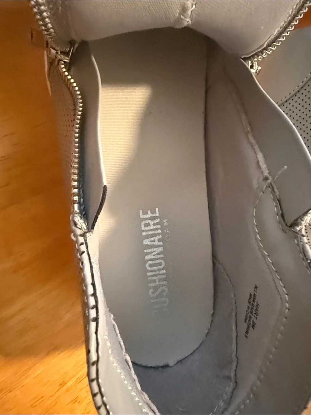 Cushionaire casual women’s